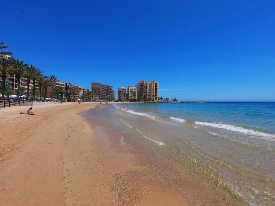 Studio Torravieja On Playa Del Cura Torrevieja Buitenkant foto